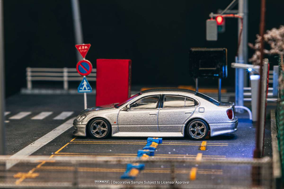 Tarmac VERTEX Toyota Aristo (JZS161) silber | modellautos-dresden.de