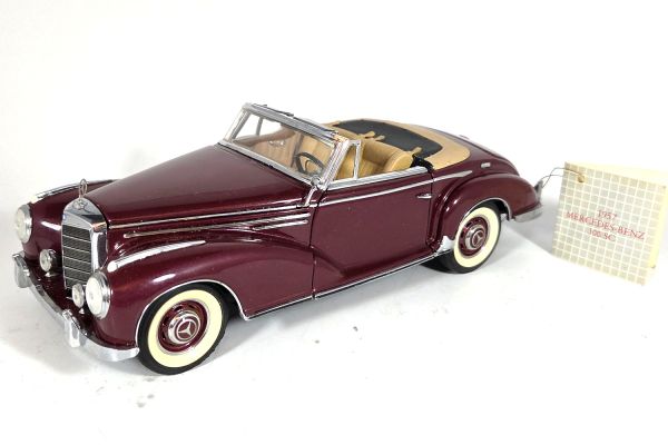 gebraucht! Franklin Mint Mercedes-Benz 300 SC 1957 rot 1:24 - fast wie neu