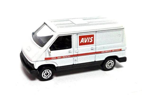 gebraucht! Corgi Renault Trafic AVIS weiss 1:64 - ganz leicht bespielt