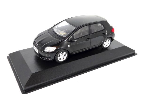 NOS! Minichamps Toyota Auris schwarz 1:43