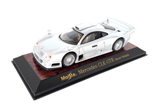 NOS! Maisto Mercedes-Benz CLK GTR silber 1:43