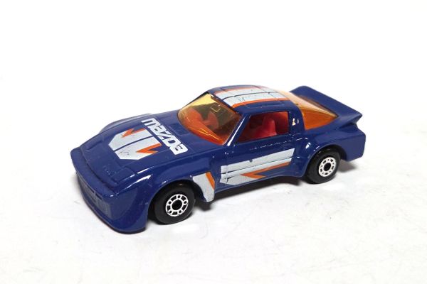 gebraucht! Matchbox Mazda RX-7 blau/weiss 1982 Made in Macau Maßstab 1:56 - leicht bespielt