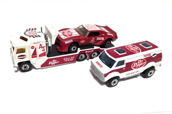 gebraucht! Team Matchbox TM1 Dr. Pepper Racing Set Kenworth Cabover + Pro Stocker + Chevy Van - ganz
