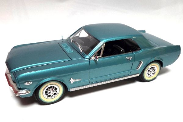 gebraucht! Mira Ford Mustang 1/2 1964 türis metallic 1:18 - fast wie neu