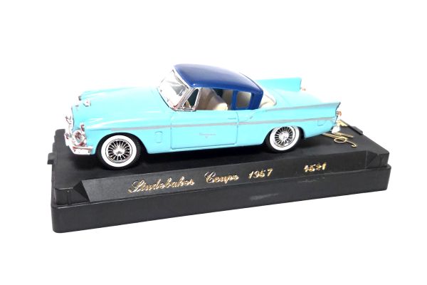 gebraucht! Solido 4521 Studebaker Coupe 1957 hellblau 1:43 - ganz leicht bespielt