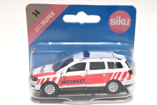 NOS! Siku 1461 VW Passat Variant B6 2.0 FSI Notarzt weiss/orange