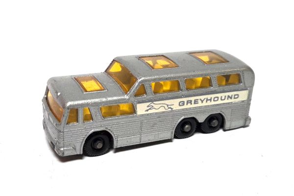 gebraucht! Matchbox No.66 Greyhound Bus Coach silber Lesney - ganz leicht bespielt