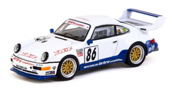 Tarmac T64S-009-94SU Porsche 911 Turbo S LM GT #86 1000km Suzuka 1994 weiss/blau Maßstab 1:64 Modell