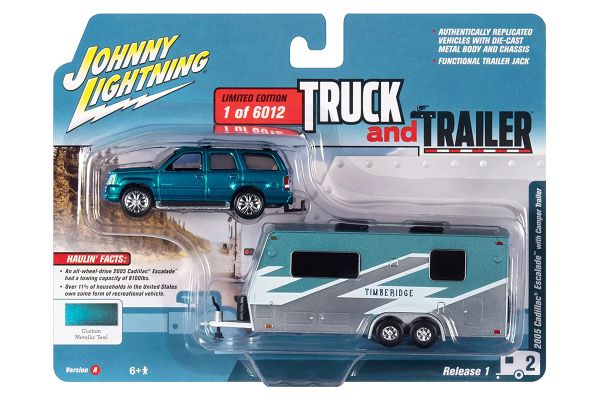 Johnny Lightning JLBT014A-2 Cadillac Escalade türkis metallic 2005 mit Wohnwagen 1:64