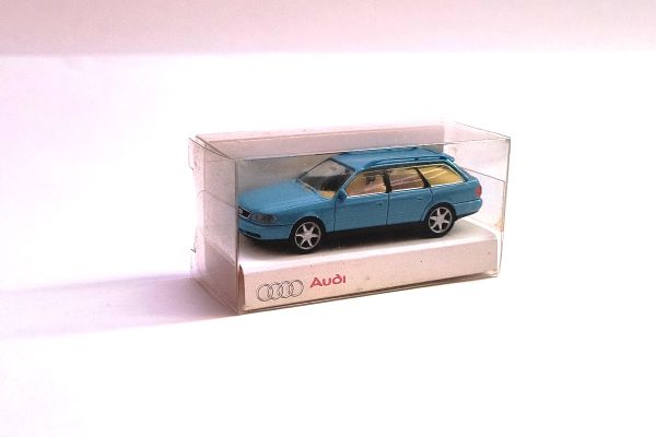 NOS! Rietze 10930 Audi A6 Avant 2.5 TDI blau Maßstab 1:87 Modellauto