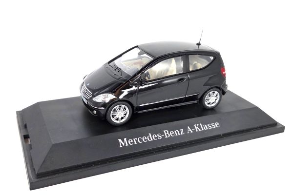 NOS! Schuco Mercedes-Benz A-Klasse (W169) schwarz 1:43