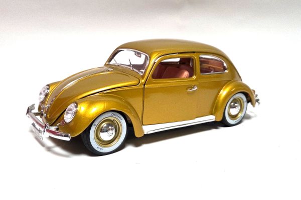 gebraucht! Bburago 3361 VW Käfer 1.000.000 th Beetle 1955 1:18 - fast wie neu