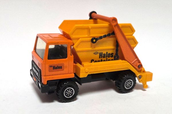 gebraucht! Matchbox K-28 Bedford Skip Truck Hales Containers orange Super Kings - ganz leicht bespie