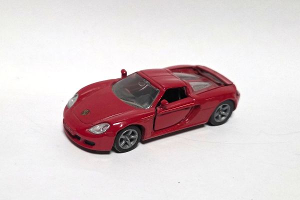 gebraucht! Siku 1001 Porsche Carrera GT rot - ganz leicht bespielt