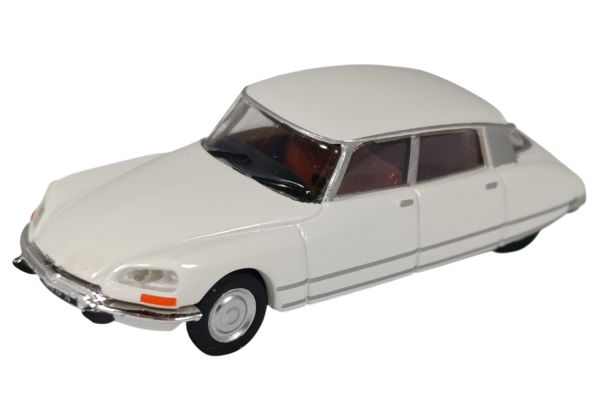 Norev Citroën DS23 1972 weiss 1:87