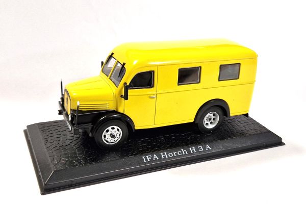NOS! Atlas 7167103 IFA Horch H3 A "Deutsche Post" gelb 1:43