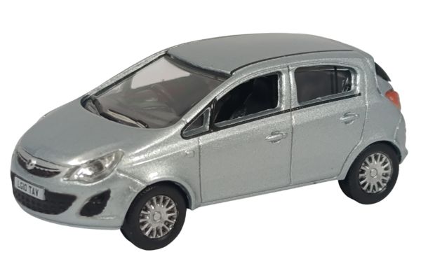 Oxford Vauxhall Opel Corsa silber 1:76