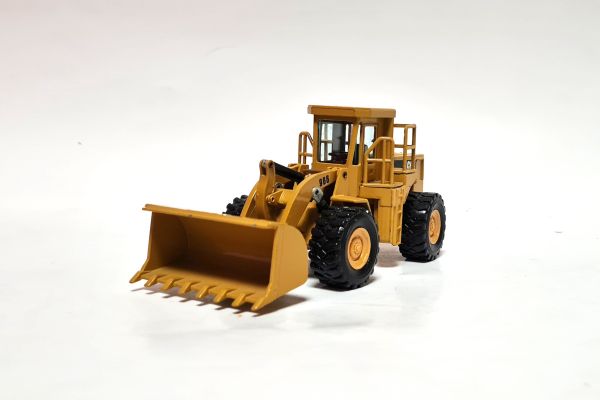 gebraucht! NZG 237 Caterpillar 966 gelb Maßstab 1:50 - fast wie neu