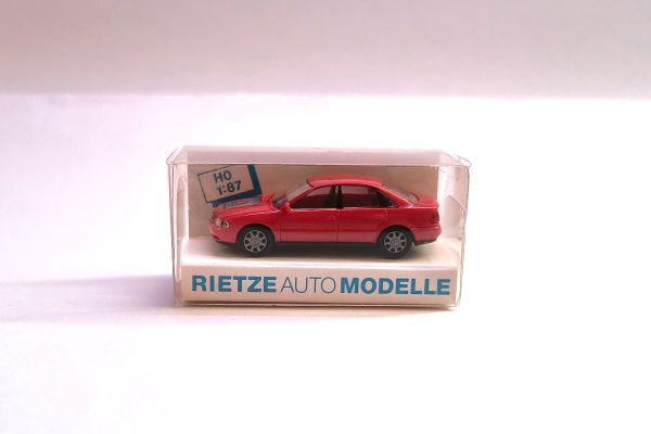 NOS! Rietze 10460 Audi A4 rot 1992 Maßstab 1:87 Modellauto