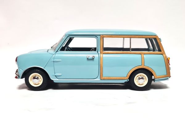 gebraucht! Kyosho 08194BL Austin Mini Seven Countryman MK1 1960 blau/holz Maßstab 1:18