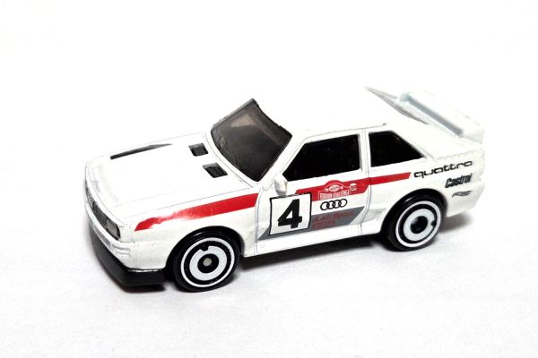 gebraucht! Hot Wheels FWG04 Audi Sport Quattro #4 weiss 1984 ca. 1:64 - fast wie neu