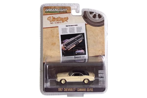 Greenlight 39140-C Chevrolet Camaro SS/RS beige/schwarz 1967 - Vintage AD Cars 10
