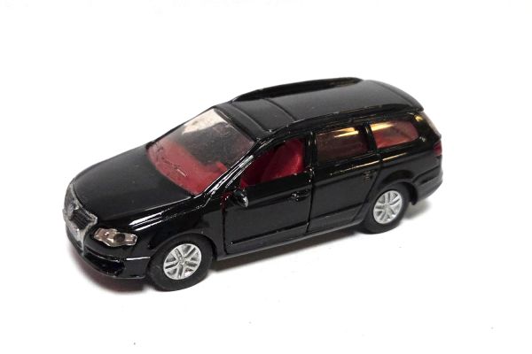 gebraucht! Siku 1307 VW Passat Variant B6 2.0 FSI schwarz - leicht bespielt