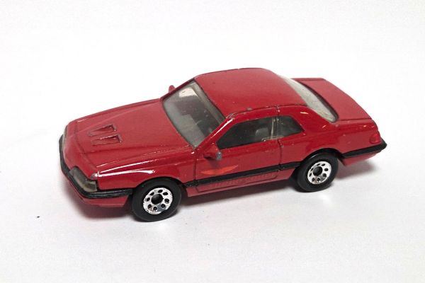 gebraucht! Matchbox Ford T-Bird Turbo Coupe rot 1987 Made in Macau Maßstab 1:67 - leicht bespielt