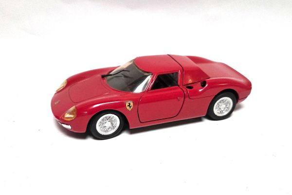 gebraucht! Revell Ferrari 250 LM rot 1:24 - ganz leicht bespielt