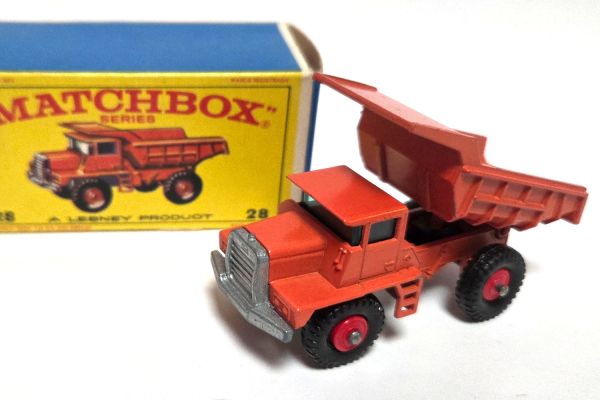 gebraucht! Matchbox No.28 Dump Truck orange - fast wie neu mit BOX