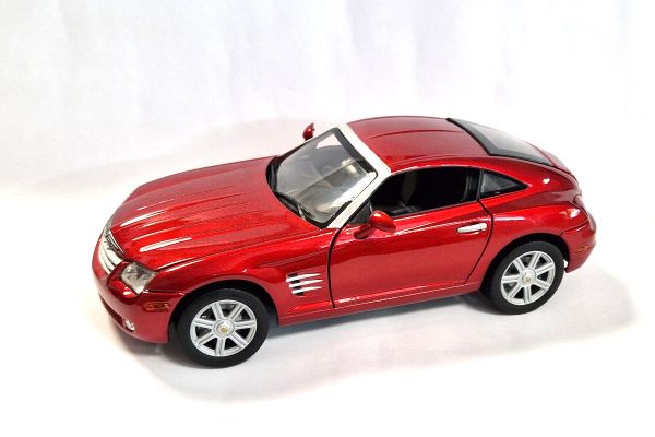 gebraucht! Motormax 73121 Chrysler Crossfire rot metallic 2003 Maßstab 1:18 - fast wie neu