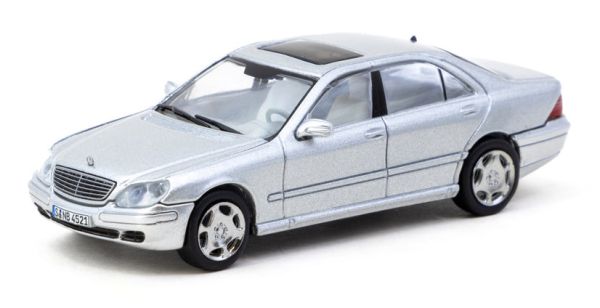 Tarmac Mercedes Benz S-Klasse (W220) silber