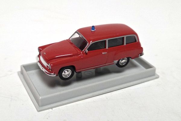 NOS! Brekina 27177 Wartburg 311 Kombi rot Feuerwehr 1:87