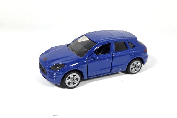 gebraucht! Siku 1452 Porsche Macan Turbo blau metallic - fast wie neu