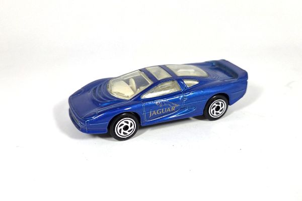 gebraucht! Matchbox Jaguar XJ220 blau 1992 Thailand 1:64 - ganz leicht bespielt