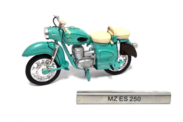 gebraucht! Atlas 7168102 Motorrad MZ ES 250 hellgrün metallic 1:24