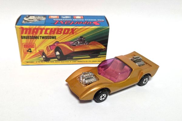 gebraucht! Matchbox No.4 Gruesome Twosome beige metallic 1971 Superfast - fast wie neu mit BOX