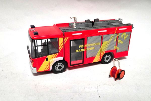 gebraucht! Iveco Magirus HLF 16/20 Feuerwehr Hannover rot 1:43 - fast wie neu