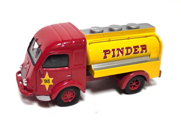 gebraucht! Altaya No.23 Renault Gallion Tanker Cirkus Pinder rot/gelb Maßstab 1:43 - fast wie neu