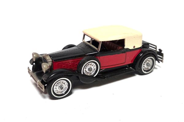 gebraucht! Matchbox Y-15 Packard Victoria 1930 schwarz/rot ca. 1:45 - ganz leicht bespielt