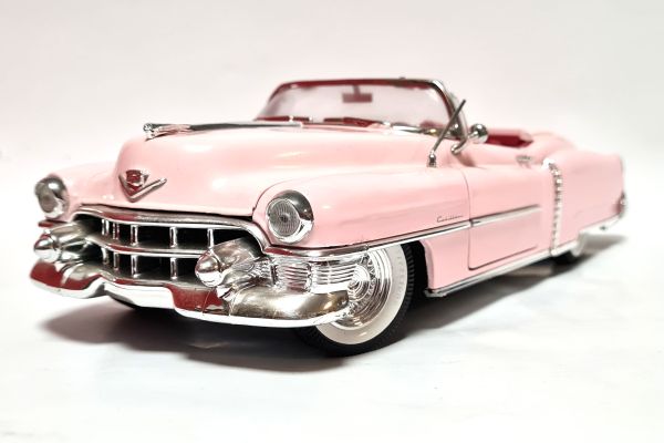 gebraucht! Anson 30371 Cadillac Eldorado Convertible 1953 pink Maßstab 1:18 - fast wie neu