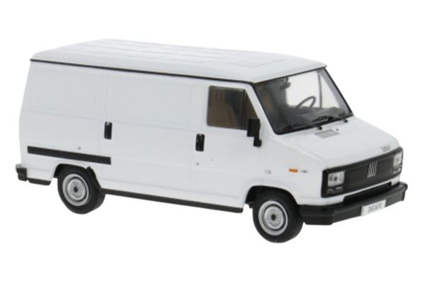 IXO Models Fiat Ducato Transporter 1982 weiss 1:43