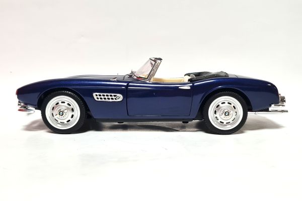gebraucht! Ricko 32106 BMW 507 1956 blau metallic Maßstab 1:18