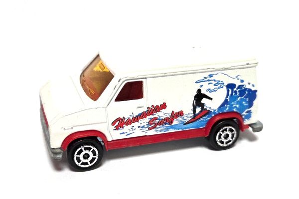 gebraucht! Majorette No.279 Fourgon Hawaiian Surfer Maßstab 1:65 - fast wie neu