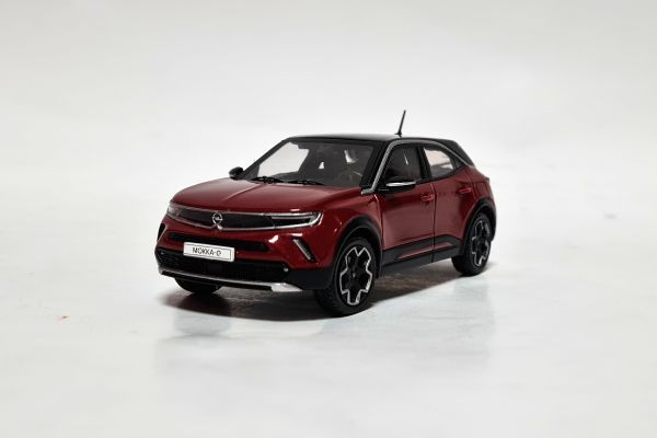 IXO Models CLC511 Opel Mokka-e rot metallic 2020 Maßstab 1:43 Modellauto