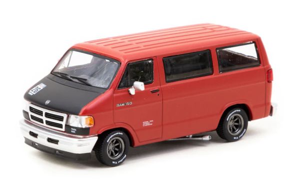 Tarmac T64G-TL032-RE Dodge Van rot Maßstab 1:64 Modellauto
