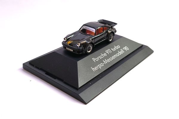 gebraucht! Herpa Porsche 911 Turbo Messemodell '90 schwarz Maßstab 1:87 Modellauto - fast wie neu!