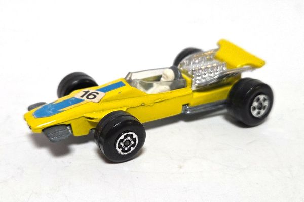 gebraucht! Matchbox No.34 Formula 1 Racing Car gelb Lesney - leicht bespielt