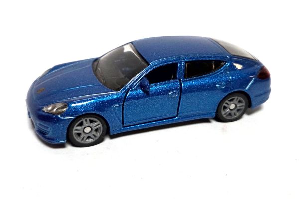 gebraucht! Siku 1446 Porsche Panamera 4S blau metallic - fast wie neu