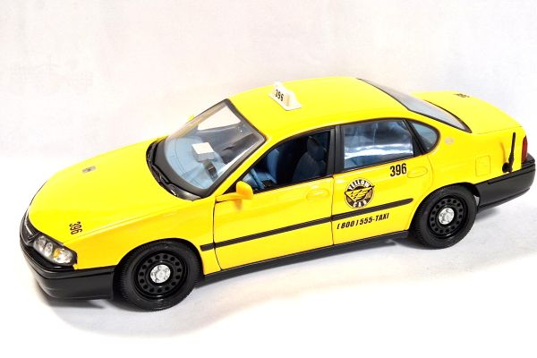 gebraucht! Maisto 31617 Chevrolet Impala "Yellow Cab" gelb Taxi 2000 Maßstab 1:18 - fast wie neu